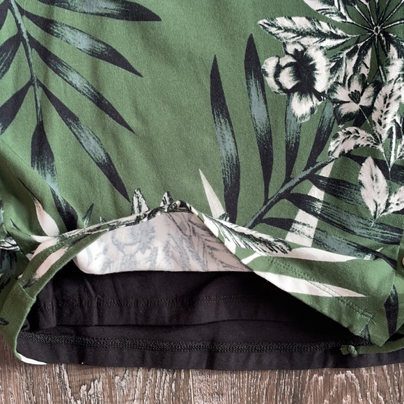 Guess Warrior Palms Mini Skirt - Picture 7 of 9